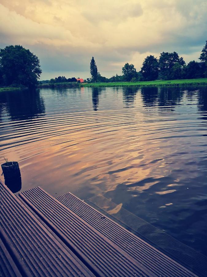Stedinger Landhotel & Cafe Berne Bagian luar foto