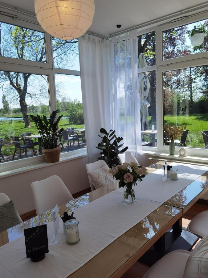 Stedinger Landhotel & Cafe Berne Bagian luar foto